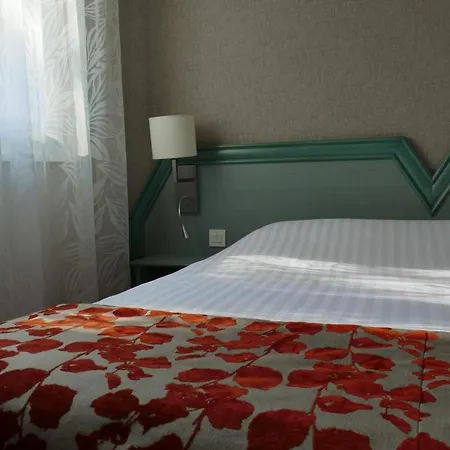 Au Relais De L'ill מלון 3*