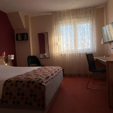 Au Relais De L'ill 3*