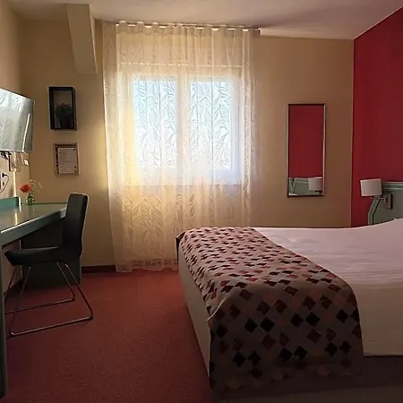 Au Relais De L'ill מלון 3*