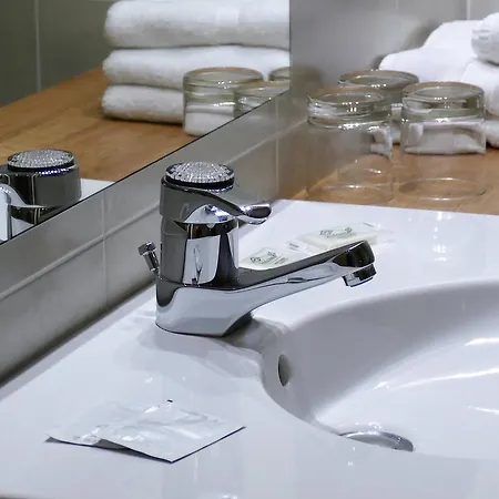 Au Relais De L'ill Hotel Sermersheim