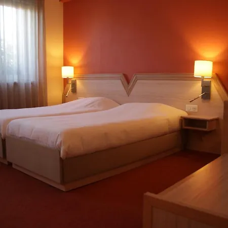 Au Relais De L'ill 3*