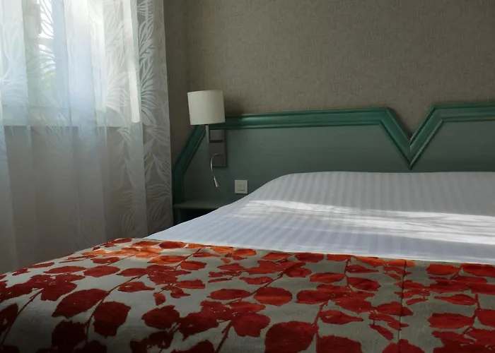 Au Relais De L'ill Hotell 3*