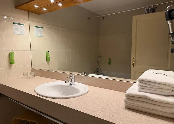 Au Relais De L'ill Hotell Sermersheim