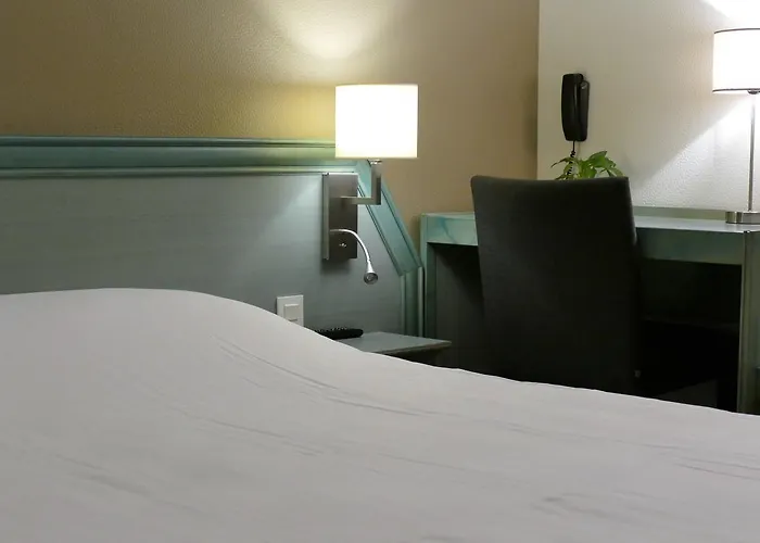 Au Relais De L'ill Hotell 3*